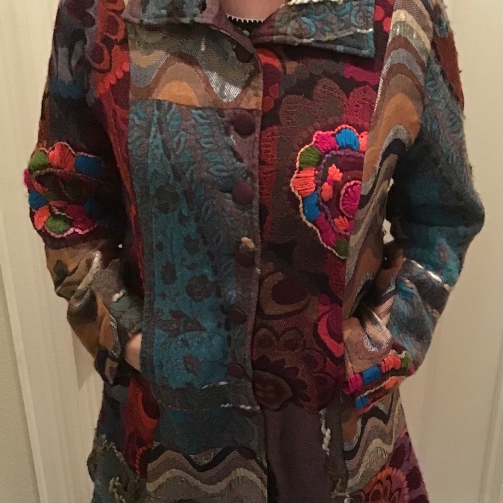 Anii By natural Colorful and Eccentric Coat